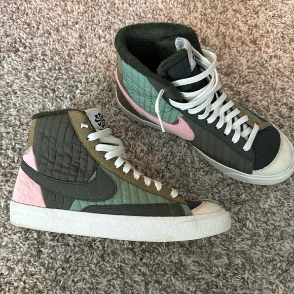 Nike Blazer Mid 77 - Picture 1 of 7